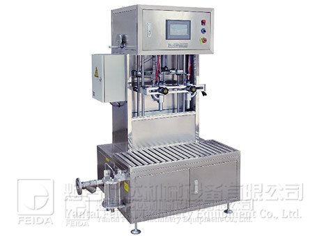 小型灌装机不会选？牢记这几点准没错